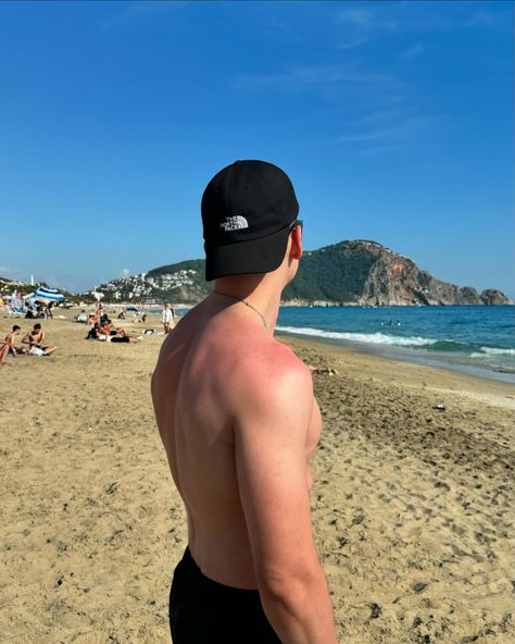 Beach Photo For Men, Pose Reference Photo Men, Men’s Beach Poses, Man Photo Ideas Instagram, Men Photo Ideas Instagram, Instagram Boys Pictures, Beach Pictures Poses Men, Beach Men Aesthetic, Beach Pictures Men