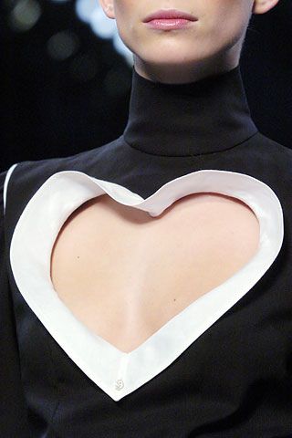 Yves Saint Laurent black heart dress Junior Party Dresses, Heart Dress, Black Heart, Looks Style, White Fashion, Mode Style, Fashion Details, Wearing Black, A Heart