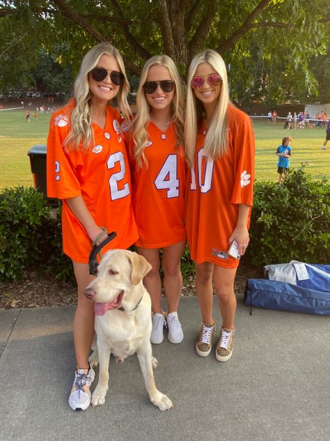 Clemson Football Outfits, Clemson Sorority, Clemson Game Day Outfits, Adpi Recruitment, Clemson Gameday Outfit, Clemson Gameday, Clemson Outfits, Rush Week Outfits, America Aesthetic