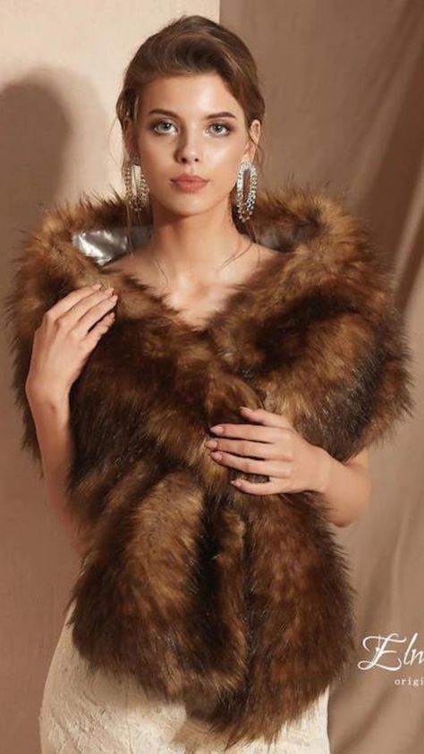 Elegant Brown Winter Wedding Bridal Faux 2023 Shawls And Wraps Formal, Faux Fur Shawl Wedding, Roman Clothes, Fur Shawl Wedding, Bridesmaids Party, Cashmere Winter Scarf, Mens Cashmere Scarf, Bridal Fur, Pink Shawl