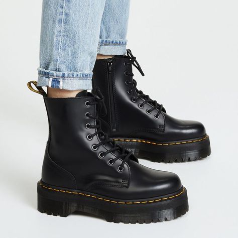 Jadon Platform Boots, Trending Winter Boots, Doc Martens Outfit, Best Shoes For Men, Dr Martens Black, Trending Boots, Mens Nike Shoes, Dr Martens Shoes, Martens Shoes