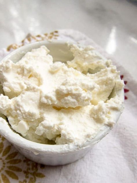 German Quark Recipe, Quark Recipes, German Cheese, Cheese Recipes Homemade, Quark Cheese, Cheese Making Recipes, Homemade Ricotta, German Baking, Austrian Recipes