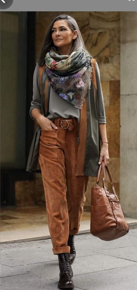 19 Aesthetic, Aesthetic Fall Outfit, Look Boho Chic, Stylish Outfits For Women Over 50, Mode Hippie, Chique Outfits, Boho Style Outfits, Mode Boho, Fall Outfit Ideas