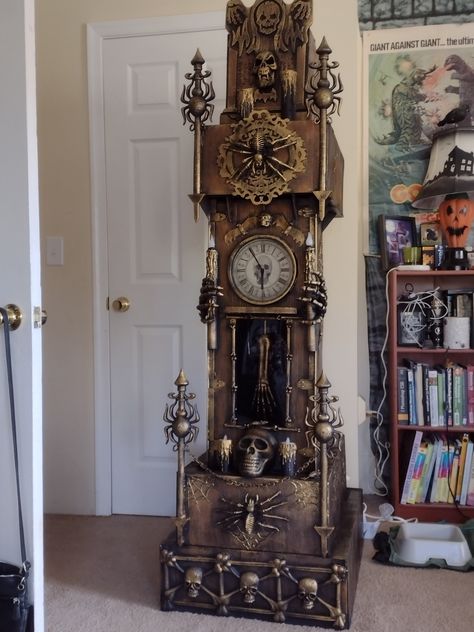 Steampunk Grandfather Clock, Diy Grandfather Clock, Art Vendor, Ball Scene, Halloween Clock, Gothic Homes, Antique Grandfather Clock, Activation Ideas, Future Furniture