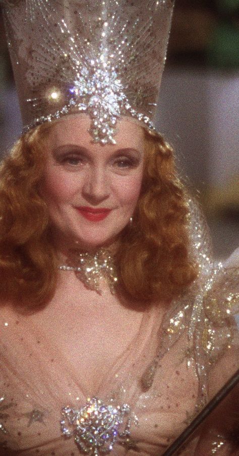 Glinda Costume, Glenda The Good Witch, Wizard Of Oz Movie, Billy Burke, Billie Burke, Hollywood Jewelry, Oz Movie, Wizard Of Oz 1939, Glinda The Good