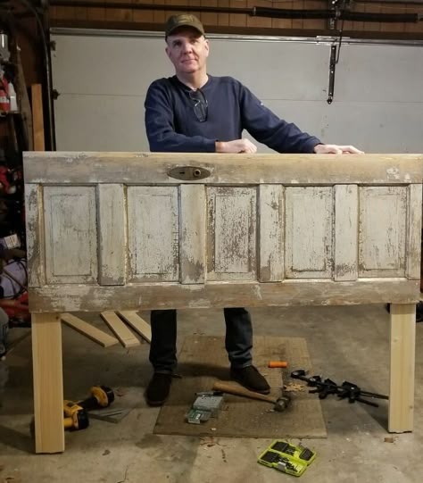 Farmhouse Headboard Diy, Upcycle Door, Headboard From Old Door, Diy Bed Headboard, Farmhouse Headboard, Modern Woodworking, Door Headboard, Headboard Diy, Head Boards