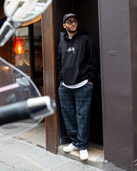 Starcow Paris on Instagram: “⚡️Monday⚡️ Stüssy hoodie Gramicci pants Babylon cap Nike  STARCOWPARIS.COM #starcow #starcowparis #gramicci #stussy #nike #nikesportswear…” Stussy Pants, Stüssy Hoodie, Gramicci Pants, Stussy Nike, Streetwear Inspo, Streetwear Outfit, Pants Outfit, Nike Sportswear, Rats