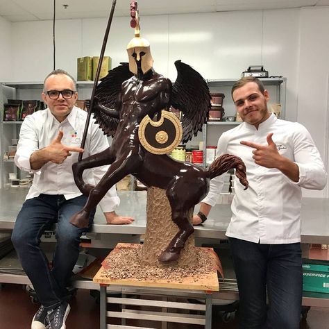 Clement Design, Amaury Guichon, Clements Design, Insta Video, Chocolate Sculpture, Chocolate Showpiece, Chef Uniforms, Patisserie Design, Chocolate Sculptures