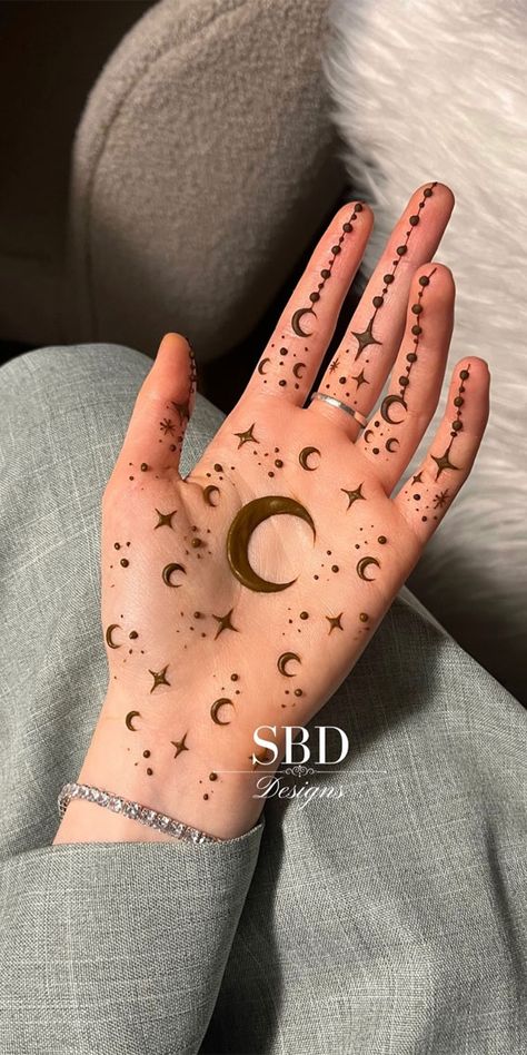 moon and star henna designs, simple henna, minimalist henna design, floral henna designs, simple henna designs, eid henna designs, simple mehndi design, simple henna designs for beginners, arabic henna designs, mehndi designs for eid front hand, cute henna designs easy, eid mehndi design back hand