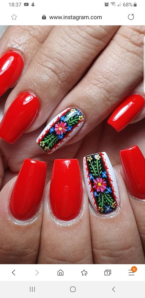 Bulgarian Nails Art, Oktoberfest Nails Art, Bulgarian Nails, Folk Nail Art, Oktoberfest Nails, Folk Art Nails, Folk Nails, Red Floral Nails, Mexican Nails