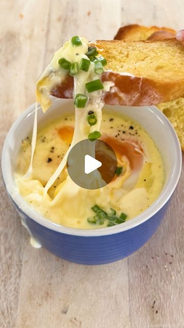 Airfryer Breakfast Recipes, Air Fryer Eggs, Air Fryer Recipes Eggs, Airfryer Breakfast, Recipes Eggs, Air Fryer Recipes Breakfast, Recipe Hacks, Cheesy Eggs, Latest Obsession