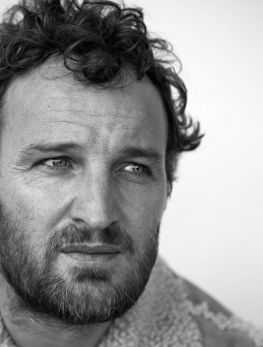 Jason Clarke.  Still trying to figure this one out.  But, he's got beautiful blue eyes. Zero Dark Thirty, Jason Clarke, Masterpiece Theater, Interview Magazine, American Accent, Actors Male, Beautiful Blue Eyes, Sharp Dressed Man, Famous Men