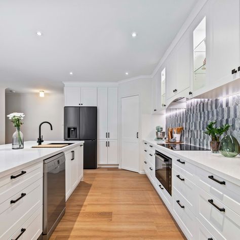 💥Kitchen Showcase💥 Back in May this year MKN had the pleasure of doing a kitchen for Renee & Pete from North Lakes. I think you will agree it is pure magic ✨ Thank you Renee & Pete, we hope you love it as much as we do. Features: 💖 2pac Hamptons style doors in Dulux Vivid White 💖 40mm YDL Stone benchtops in Nuvola Snow by Alpha Stone Benchtops 💖 Oil rubbed bronze Ashgrove handles and Doomben knobs by Barchie 💖 Tiled Splashback - Marble mosaic tile 💖 Oliveri Spectra double bowl sink in blac... White Kitchen Benchtops, Ydl Stone, Dulux Vivid White, Tiled Splashback, Kitchen Showcase, Kitchen Benchtops, Tile Splashback, Double Bowl Sink, Marble Mosaic Tiles