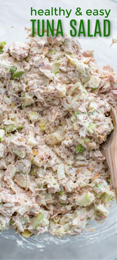 SO GOOD! This Tuna Salad is easy and healthy. The surprising secret ingredient in this tuna salad makes it so addictive. A fresh and feel-good tuna salad recipe! #tunasalad #tunarecipes #tunarecipe #tunasaladrecipe #natashaskitchen #lunchideas #easylunch Tuna Healthy, Tuna Salad Recipe Easy, Easy Tuna Salad, Best Tuna Salad Recipe, Best Tuna Salad, Healthy Tuna, Resep Salad, Tuna Salad Recipe, Resep Diet