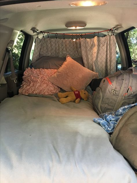 Camping Jeep, Auto Jeep, Kangoo Camper, Auto Camping, Minivan Camping, Camping Desserts, Suv Camping, Jeep Camping, Best Camping Gear