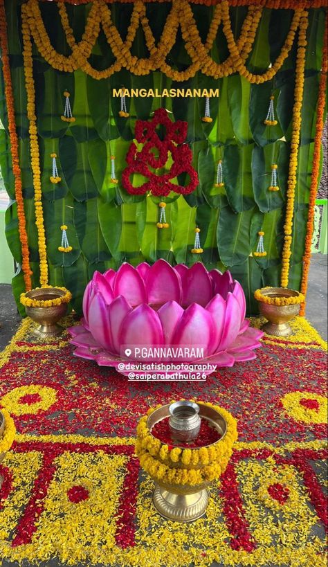 Traditional Ganpati Decoration At Home, Ganapati Stage Decoration Ideas, Lotus Themed Ganpati Decoration, Ganesh Matli Decoration, Lotus Background Decoration, Big Ganpati Decoration Ideas, Vinakaya Chavithi Decoration, Lotus Ganpati Decoration Ideas, Lotus Decoration Ganpati