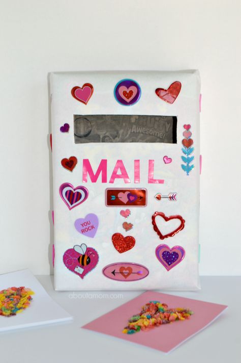 Make Valentine's Day more fun for kids with these colorful Fruity Pebbles Valentines and a cereal box mailbox to collect all your Valentine's Day cards. Diy Valentine's Mailbox, Girls Valentines Boxes, Diy Valentines Box, Kids Valentine Boxes, Valentines Day Cards Diy, Valentine Card Crafts, Valentine Card Box, Valentine Mailbox, Valentines For Mom