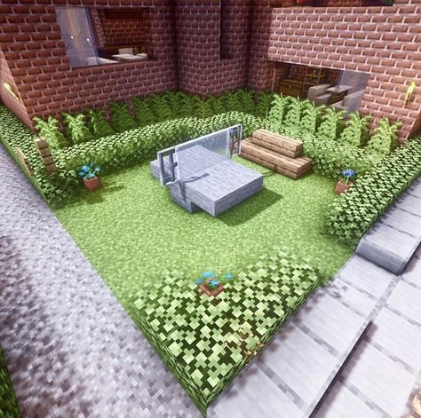 Rumah Minecraft Sederhana, Minecraft Interior, Minecraft Interior Design, Flat World, Minecraft House Plans, Cool Minecraft Creations, Minecraft Tips, Minecraft Construction, Minecraft Inspo