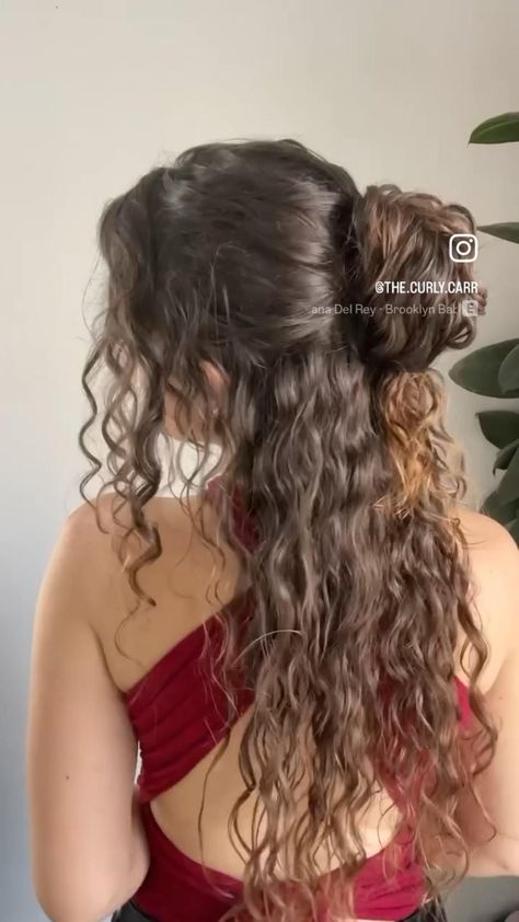 hair hairstyles haircut curls explore exercise trendy trending viralpost Curly Hair Bun Styles, Curly Hair Dos, Curly Hair Up, Quick Curly Hairstyles, Curly Hair Beauty, Curly Hair Care Routine, Easy Hair Cuts, Curly Hair Videos, Curly Hair Photos