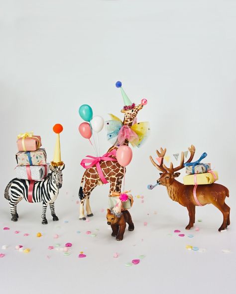 Party Animal Birthday Theme, Animal Themed Birthday Party, Animal Party Theme, Animal Theme Birthday, Animal Birthday Cakes, Anniversaire Diy, Second Birthday Ideas, Animals Watercolor, Safari Birthday Party