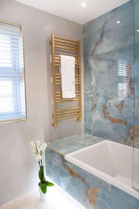 Blue Marble Bathroom, Marble Walls, Bathroom Design Styles, Wall Decoration Ideas, Washroom Design, Bathroom Design Decor, Bathroom Inspiration Decor, Bathroom Design Luxury, Home Design Living Room