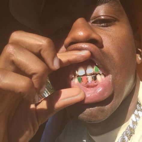 Flower Boy Aesthetic, Golf Wang Outfit, Tyler The Creator Aesthetic, Cultura Hip Hop, Creator Aesthetic, Grillz Teeth, Flower Boy, Tooth Gem, Aesthetic Flower