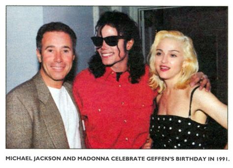 MJ, world famous singer Madonna and producer David Geffen at Geffen's Birthday in 1991 Madonna 90s, David Geffen, Gary Indiana, Joseph Jackson, Michael Jackson Bad, Michael Jackson Pics, King Of Pop, King Of Music, Tv Screen