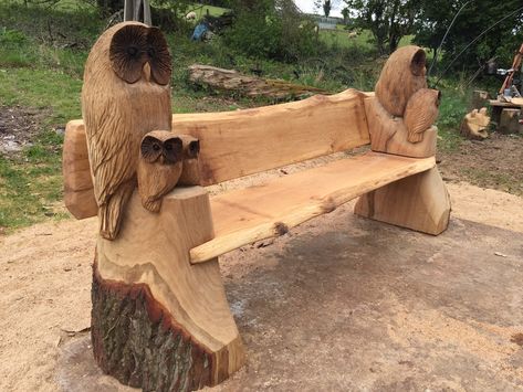 Gallery - Carvings - Chainsaw Carving & Sculpture Wood Carving Bench, Carving Bench, Log Chairs, Tree Chair, Scrap Wood Art, Chainsaw Sculpture, Chainsaw Wood Carving, Log Bench, Antique French Doors