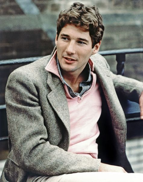 Richard Gere Young, Half Zip Sweater Outfit, Richard Gear, Zip Sweater Outfit, Slim Sweatpants, Faded Black Jeans, Septième Art, Half Zip Sweater, Richard Gere