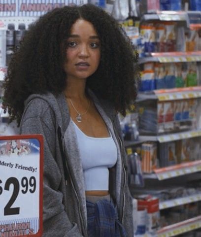 Aisha Dee Hair, 3b3c Curly Hair, Long Curly Hairstyles Black Women, Long 4a Curly Hair, 4a Long Hair, Racially Ambiguous Women, C3 Hair, Long 4a Natural Hair, Long Curly Hair Black Women