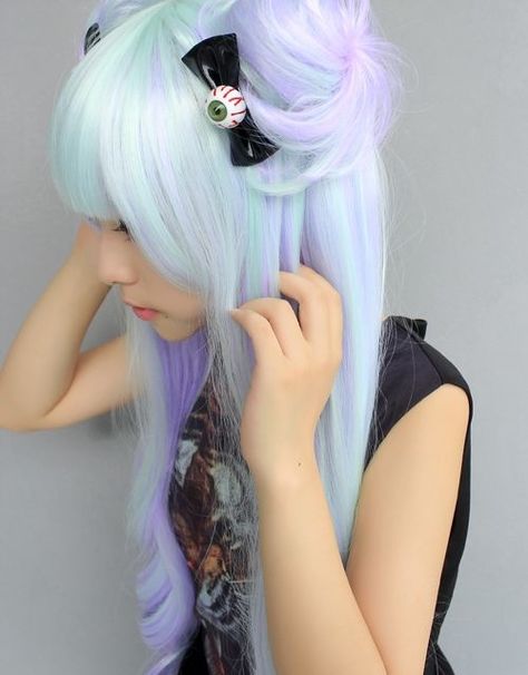 Pastel goth Pastel Goth Hair, Dye Inspiration, Lilac Pastel, Hair Silver, Goth Outfit, Goth Hair, 4 Characters, Pastel Goth Fashion, Hair Color Pastel