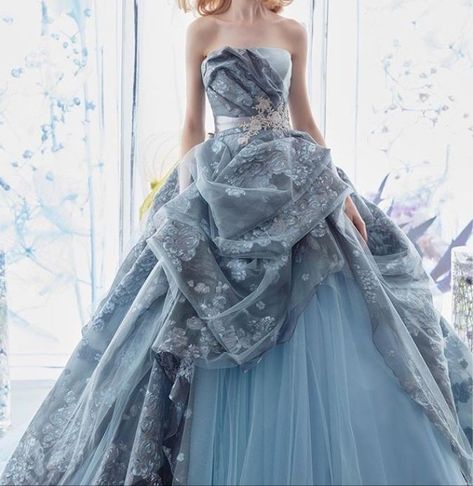 Grey Gown, فستان سهرة, Pretty Prom Dresses, Fairytale Dress, Dreamy Dress, Fantasy Dress, Color Dress, Ball Gowns Wedding, Gorgeous Gowns