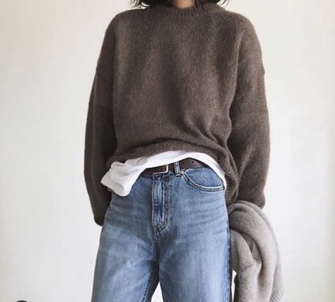 Skandinavian Fashion, Slouchy Sweater, Going Viral, 가을 패션, Mode Inspiration, Casual Denim, Fall Winter Outfits, Look Cool, Daily Fashion