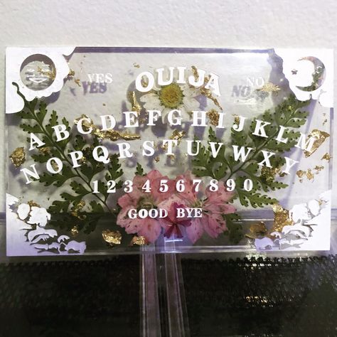 This handmade ouija board looks so beautiful! Ouija Board, Resin Crafts, So Beautiful, Halloween