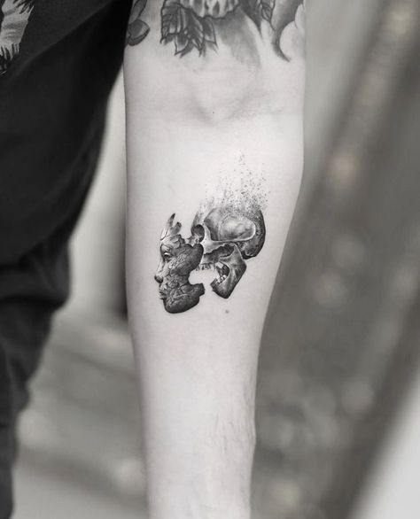 Small Skull Tattoo, Tattoos Masculinas, Brain Tattoo, Realism Tattoos, Surreal Tattoo, Small Forearm Tattoos, Gemini Tattoo, Tattoo Ideas For Men, Geniale Tattoos