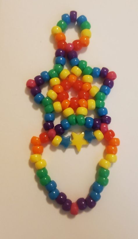 Kandi Perler Pattern, Kandi Single Ideas, Kandi Diy, Rainbow Kandi, Pony Bead Jewelry, Scene Kandi, Kandi Cuff Patterns, Pony Bead Projects, Kandi Inspo