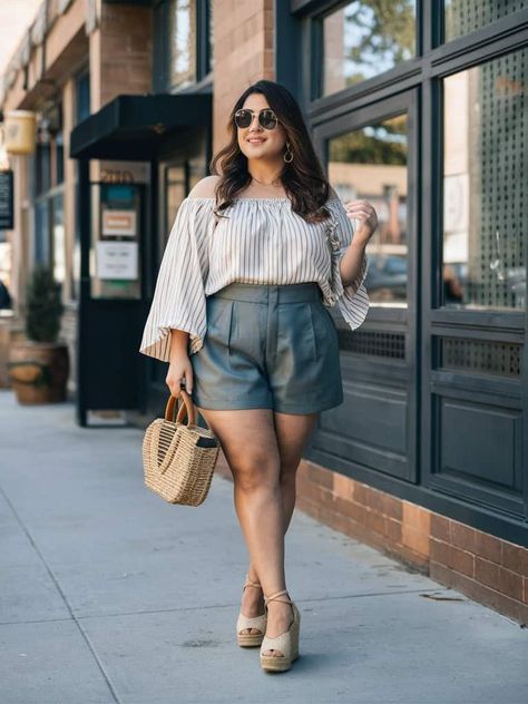 Plus Size Brunch Outfit, Elegant Plus Size Outfits, Outfit Ideas For Brunch, Plus Size Shorts Outfit, Classy Plus Size Outfits, Ideas For Brunch, Brunch Outfit Ideas, Dress Shorts Outfit, Postpartum Fashion