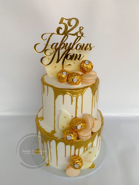 52 & Fabulous Mom ✨ #birthday#jozi #cake #celebrationcakes #party #sweettreasurescakeco #celebrations #johannesburg #52&fabulous #chocdripcake 60tj Birthday Cake For Mom, 52 Birthday Ideas Mom, Cake Ideas For 60th Birthday Mom, 63rd Birthday Cake For Women, 52nd Birthday Ideas, 60th Birthday Ideas For Mom Cake, Golden Birthday Cake For Women, 52nd Birthday Cake, 52 Birthday Cake