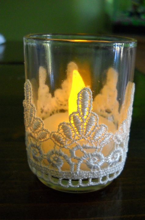 Beautiful- and -Romantic- Candle - Decorations- for- Valentine’s- Day_18 Candle Theme Wedding, Diy Candle Decorating Ideas, Sons Wedding, Lace Candles, Winter Wonderland Birthday Party, Candle Designs, Candle Decorations, Romantic Candle, 50s Wedding