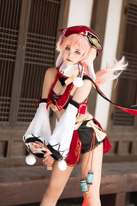 Yanfei Cosplay, Yan Fei, Halloween Carnival, Costume Outfits, Cosplay Outfits, Skirt Outfits, Halloween Outfits, Cosplay Anime, Cosplay Costume