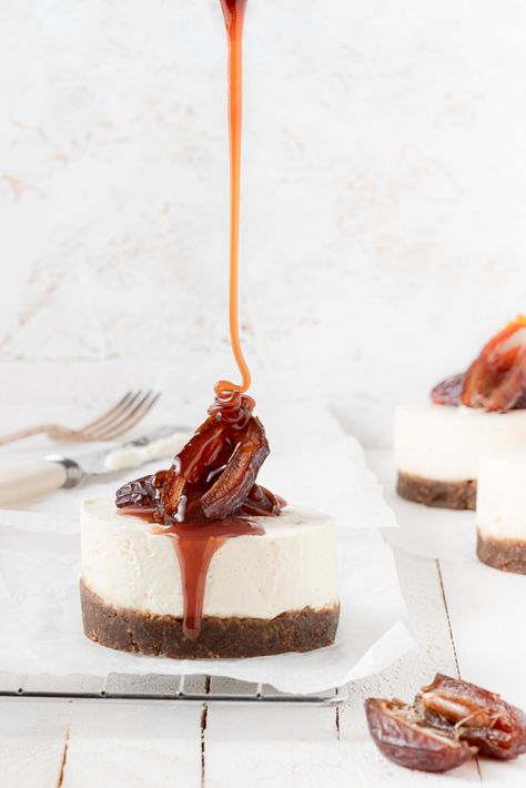 Sticky Toffee Pudding Cheesecake Recipe - Photo by © Reka Csulak Three Pod Studio Cheesecake Photography, Sunday Dessert, Pudding Cheesecake, Sticky Date Pudding, Toffee Pudding, Dessert Photography, Recipes Baking, Sticky Toffee Pudding, Buttery Biscuits