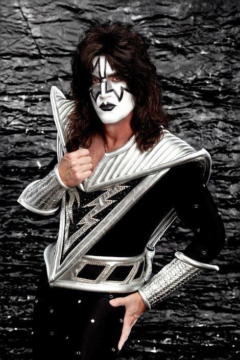 Tommy Thayer Tommy Thayer, Space Ace, Eric Singer, Vinnie Vincent, Band Kiss, Eric Carr, Peter Criss, Kiss Army, Vintage Kiss