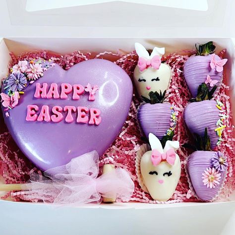 Easter Smash Heart, Easter Breakable Heart, Chocolate Business Ideas, Strawberries Ideas, Easter Themed Treats, Easter Strawberry, Strawberries Bouquet, Breakable Hearts, Chocolate Business