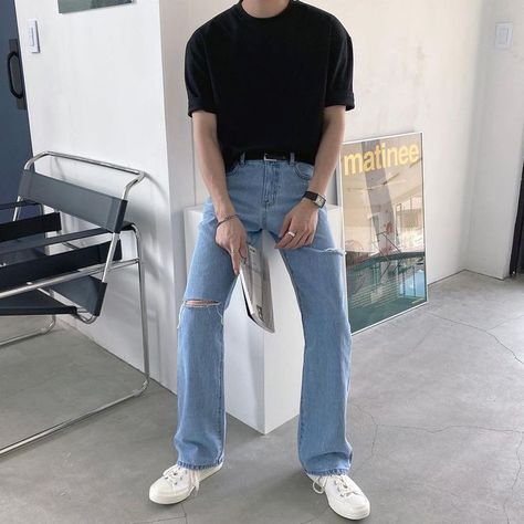 Korean Fashion Men Jeans, Black Shirt With Blue Jeans, Black Blue Outfit, Light Denim Jeans Outfit, Denim Jeans Outfit Men, Blue Denim Jeans Outfit, Blue Outfit Men, Blue Jeans Outfit Men, Baseball Jacket Outfit