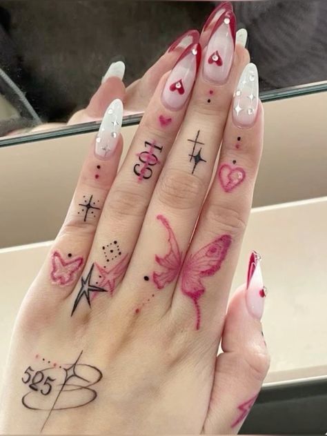 Elmo Wallpaper, Pink Tattoo, Cute Hand Tattoos, Hand And Finger Tattoos, Pretty Hand Tattoos, Inspiration Tattoos, Pretty Tattoos For Women, Tattoos For Black Skin, Dope Tattoos For Women