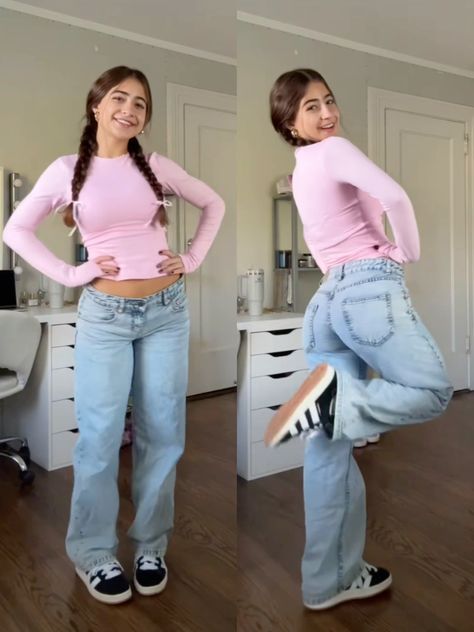 Cute Jeans Outfit Fall, Pink And Light Blue Outfit, What To Wear With Light Blue Jeans, Demetra Jeans, Pink Long Sleeve Shirt Outfit, Outfit Blue Jeans, Cute Outfits Pink, Girls Jeans Outfit, Light Blue Jeans Outfit