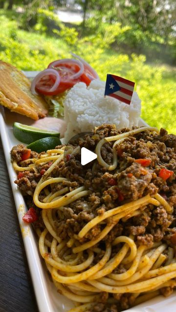 Edgardo Jose V. on Instagram: "🇵🇷 Spaghetti De Carne Molida   Ingredients :   1.55 lb Ground Beef 85 percent lean 15 percent fat  2/4 cup cubed onion  2/4 cup cubed red bell pepper  2 tsp sofrito  1 tbsp Sazon @healthyrican  1 tbsp Adobo @healthyrican  1 tsp garlic powder  2/4 tsp oregano  Salt to taste Black pepper to taste  3 grated tomatoes  1/4 cup chopped cilantro / optional  Olives / optional  1 tbsp tomato paste  1 cup water  1 lb Spaghetti pasta   First cook your spaghetti pasta and follow the instructions on the box.   Now we will sauté the ground beef for 10 minutes than add cubed red bell peppers, cubed onions, sofrito, sazon, adobo, garlic powder, oregano, salt, black pepper if your adding olives and cilantro this is the time. While the ground beef is cooking for quickly grat Puerto Rican Spaghetti With Ground Beef, Puerto Rican Spaghetti, Spaghetti With Ground Beef, Pineapple Chicken Recipes, Oregano Salt, Red Pepper Pasta, Rican Food, Red Bell Peppers, Yummy Meals