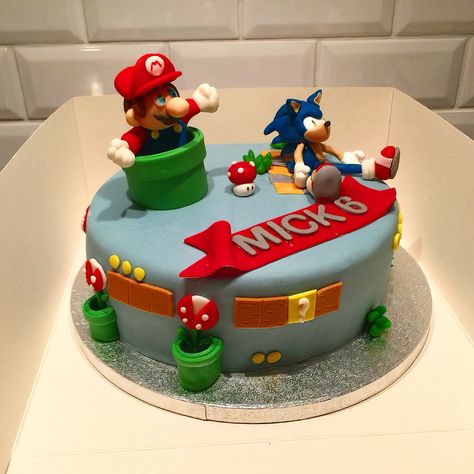 Super Mario and Sonic cake Super Mario And Sonic Cake, Mario Vs Sonic Birthday Cake, Sonic Vs Mario Cake, Mario Sonic Cake, Mario And Sonic Cake, Birthday Cake Sonic, Mario Vs Sonic, Cake Mario, Mario And Sonic