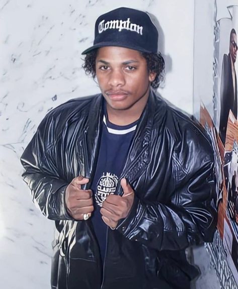 Bg Knocc Out 90s, Eazy E Without Hat, Old Chief Keef Pictures, Eazy E Rare Pics, Cheif Keef Old Pic, Old Pictures Of Chief Keef, Gangsta Rapper, 90s Rappers Aesthetic, Black Hair Magazine