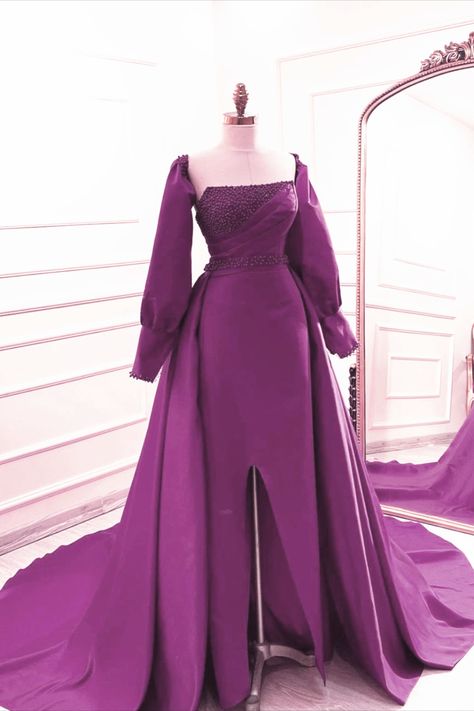 Purple Mermaid Gown, Purple Satin Prom Dress, Mermaid Purple, Fitted Prom Dresses, Mermaid Prom Dresses Lace, Prom Girl Dresses, Purple Mermaid, Beautiful Mermaids, Lace Mermaid